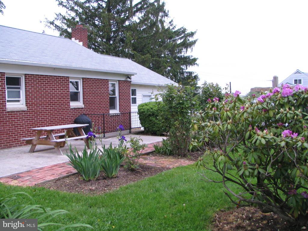 702 Prospect Road Columbia, PA 17512 - Photo 4 of 25 Gallery Image 4