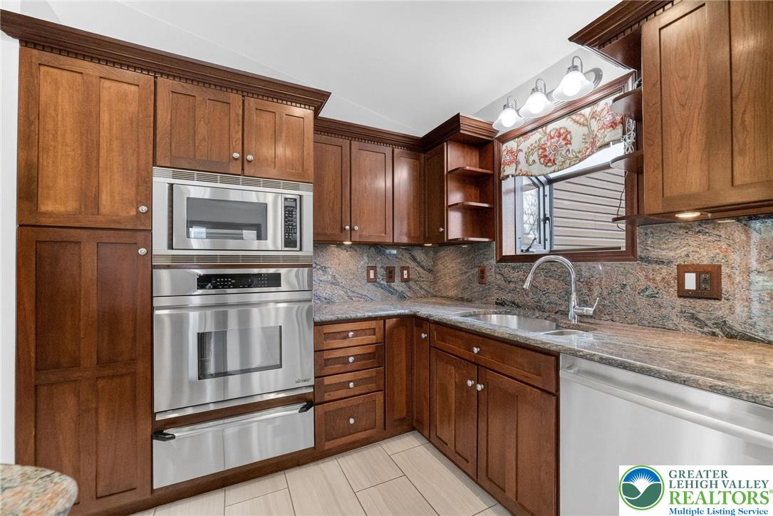 6404 Fir Road Allentown, PA 18104 - Photo 8 of 48 Gallery Image 8