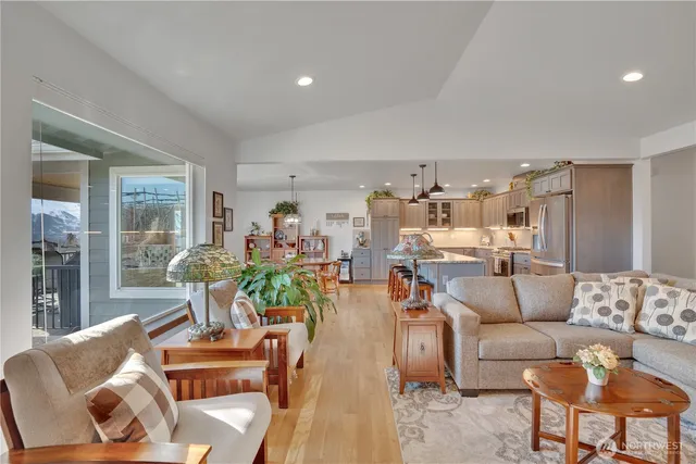 $775,000 | 647 North Newton Avenue, East Wenatchee, WA 98802