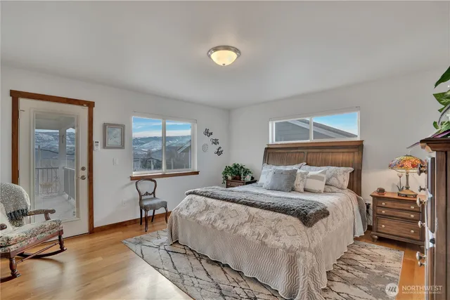 $775,000 | 647 North Newton Avenue, East Wenatchee, WA 98802