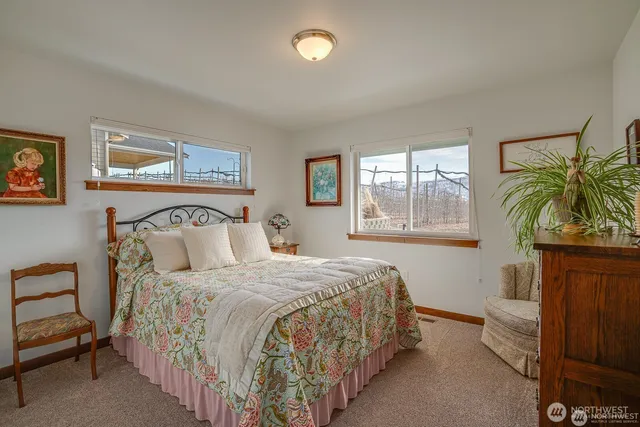 $775,000 | 647 North Newton Avenue, East Wenatchee, WA 98802