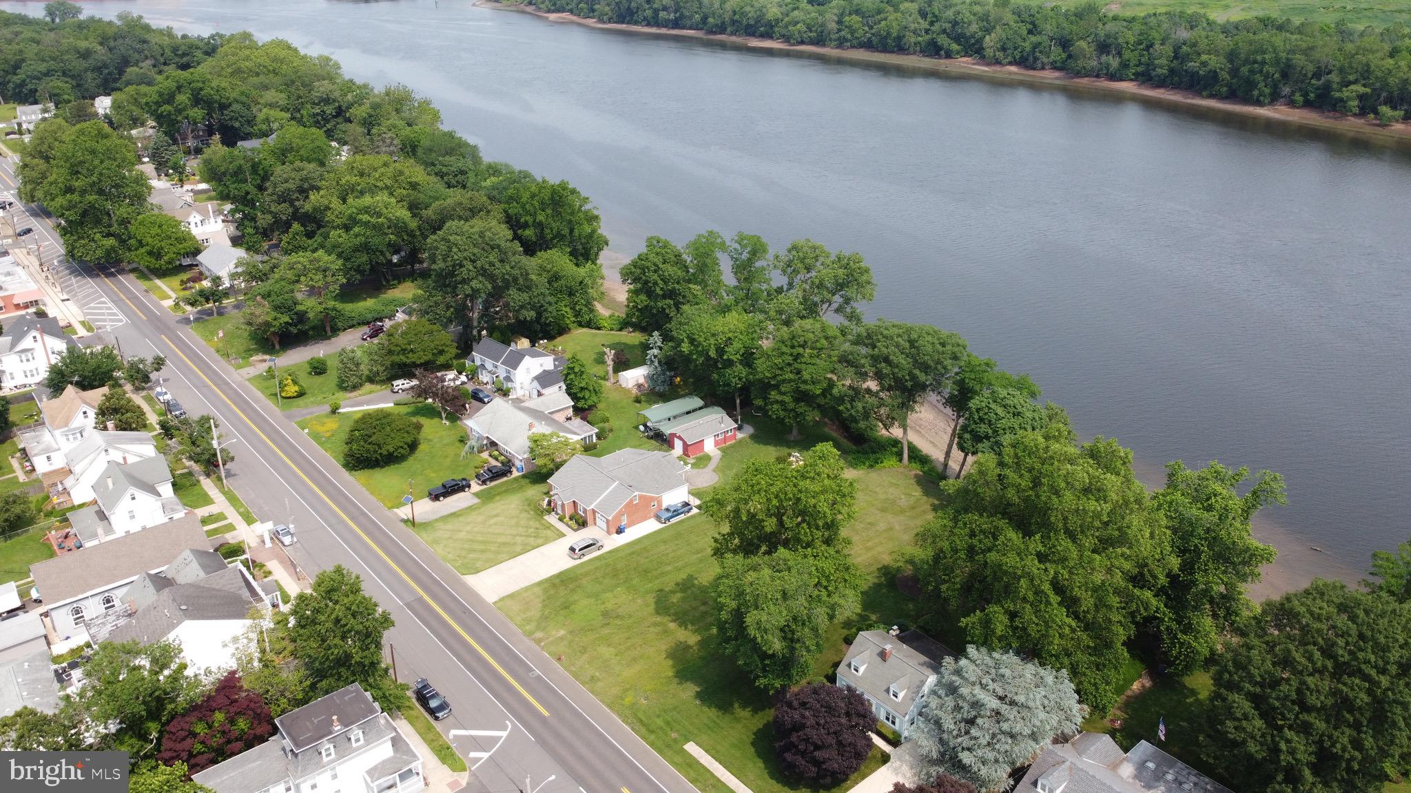 201 West Front Street Florence, NJ 08518 - Photo 10 of 17 an outdoor view from a balcony