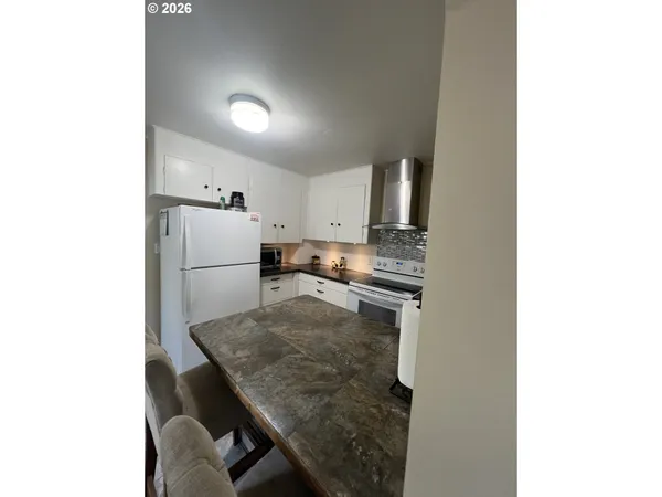 $389,000 | 209 East 10th Street, The Dalles, OR 97058