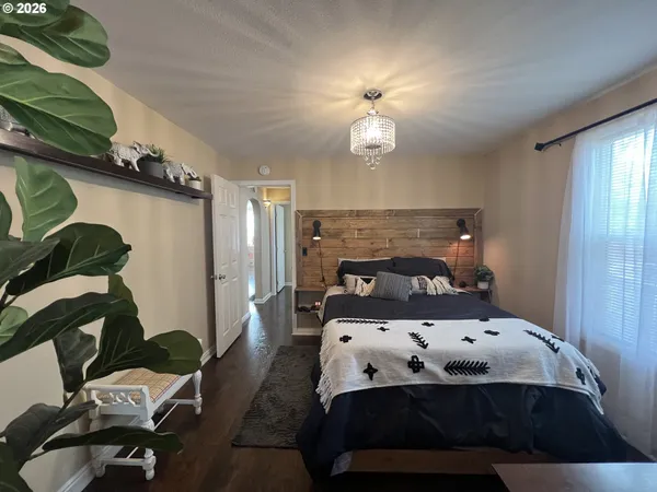 $389,000 | 209 East 10th Street, The Dalles, OR 97058