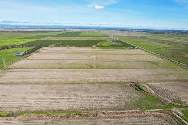 a view of ocean view