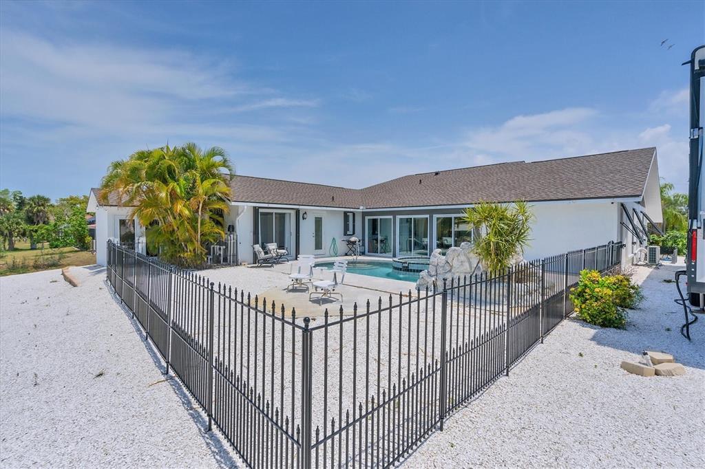 245 Spaniards Road Placida, FL 33946 - Photo 13 of 65