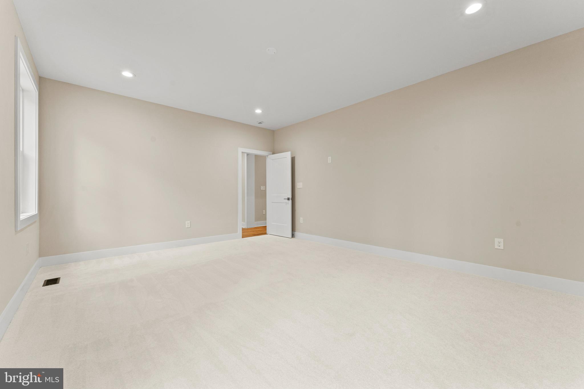 5725 Turner Road Broad Run, VA 20137 - Photo 25 of 57 a view of an empty room