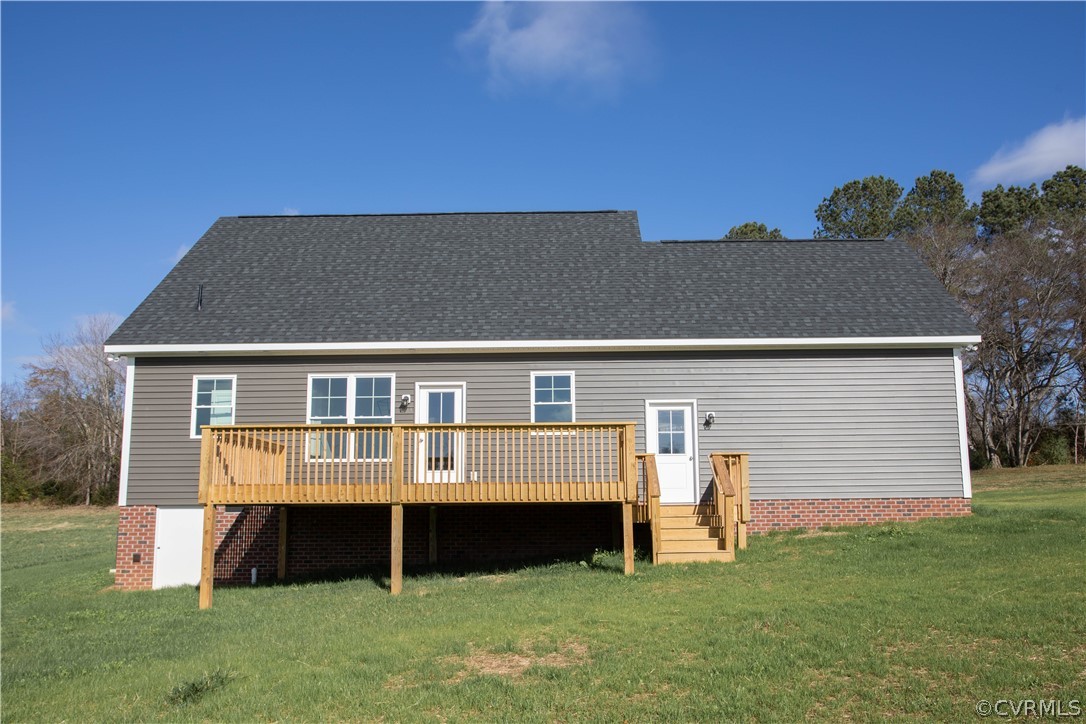 460 Jamestown Road Farmville, VA 23901 - Photo 12 of 50 a front view of a house with a yard