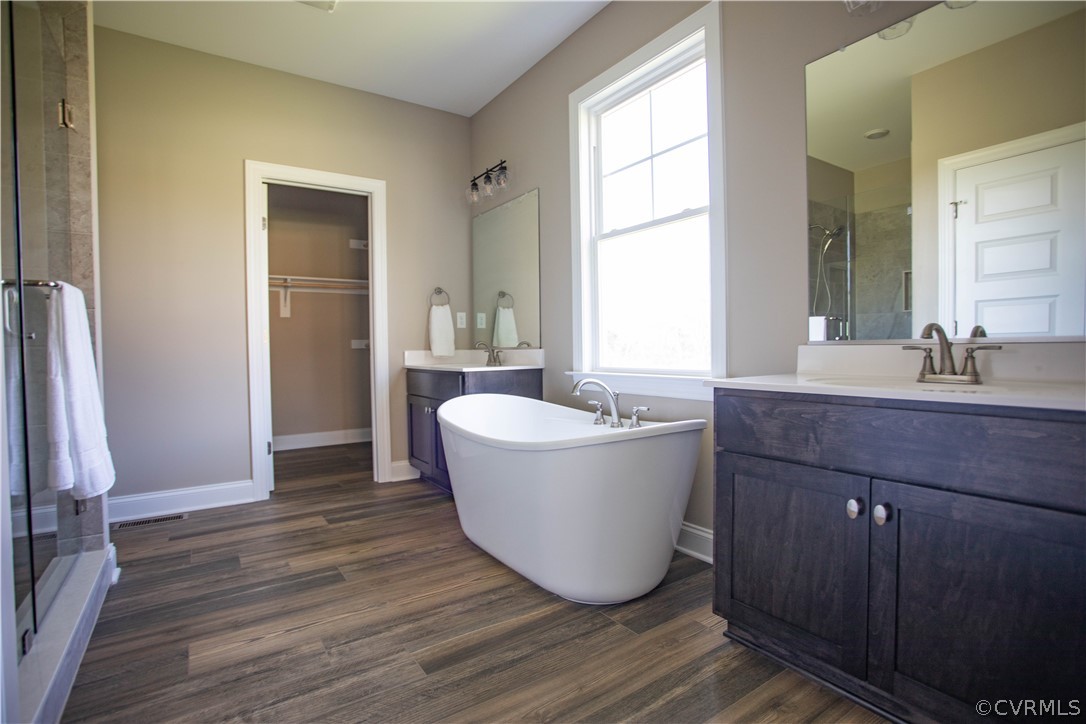 460 Jamestown Road Farmville, VA 23901 - Photo 23 of 50 a view of a room with wooden floor and chair