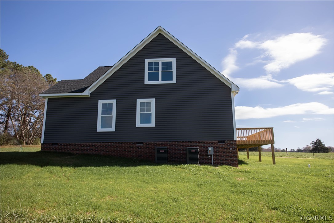 460 Jamestown Road Farmville, VA 23901 - Photo 6 of 50 a backyard of a house with lots of green space