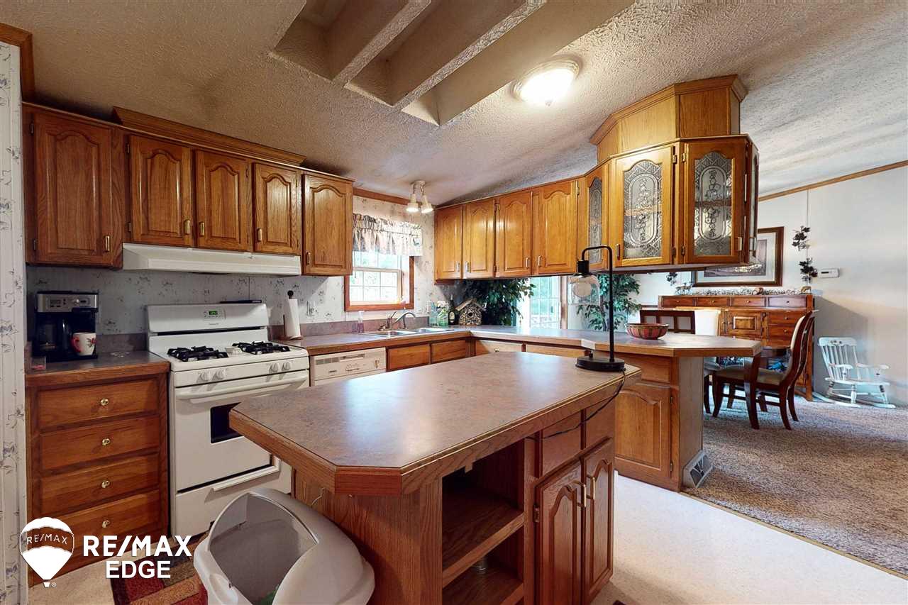 4626 Caine Road Vassar, MI 48768 - Photo 11 of 54 50010886-10.JPG