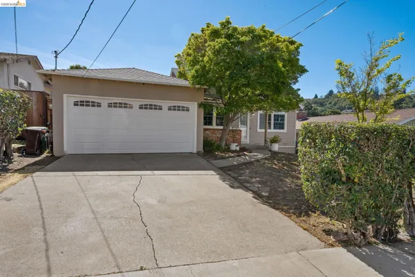 $695,000 | 2410 Colusa Street, Pinole, CA 94564