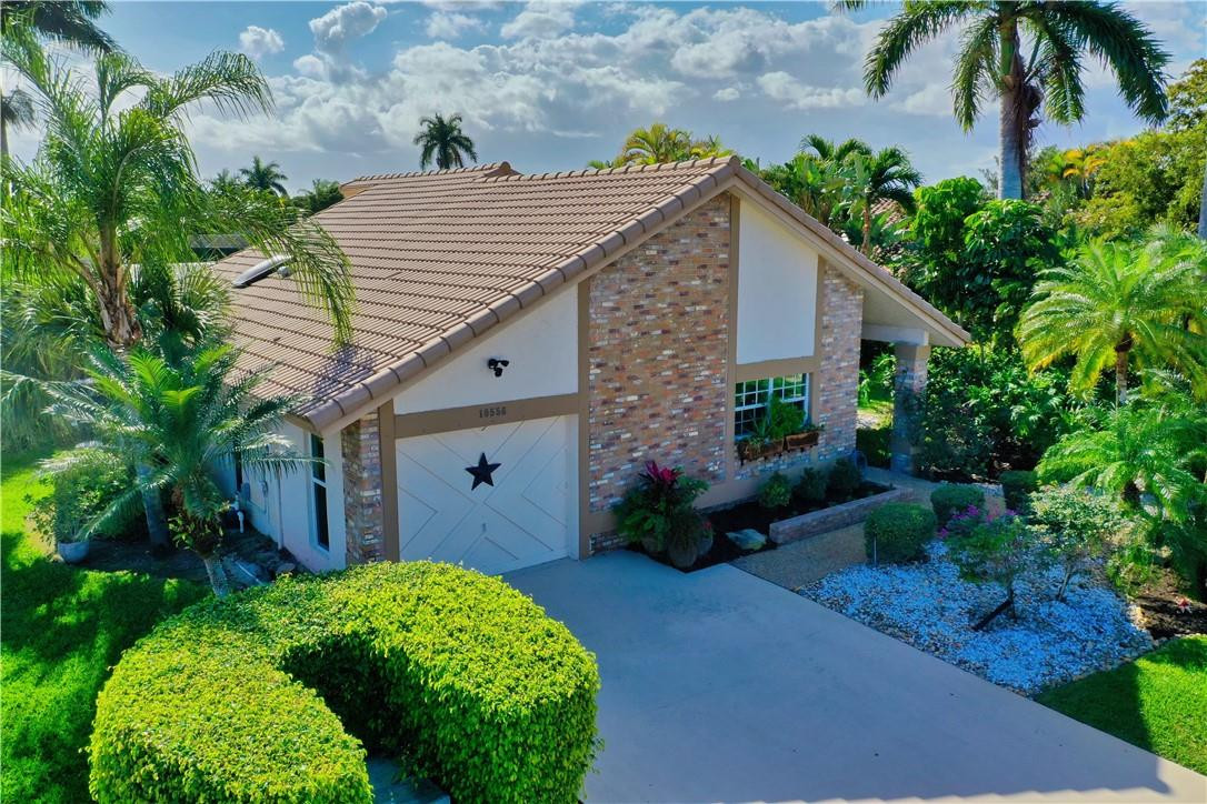 10556 Fenway Place Boca Raton, FL 33498 - Photo 29 of 30 Front view