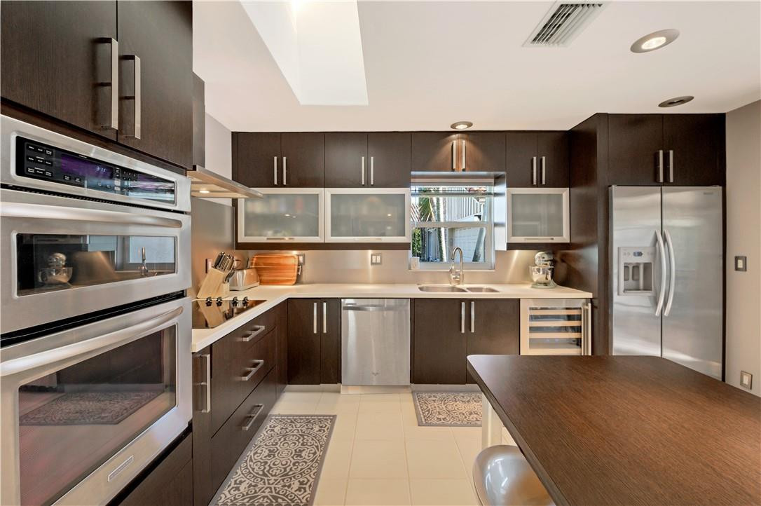 10556 Fenway Place Boca Raton, FL 33498 - Photo 7 of 30 European kitchen