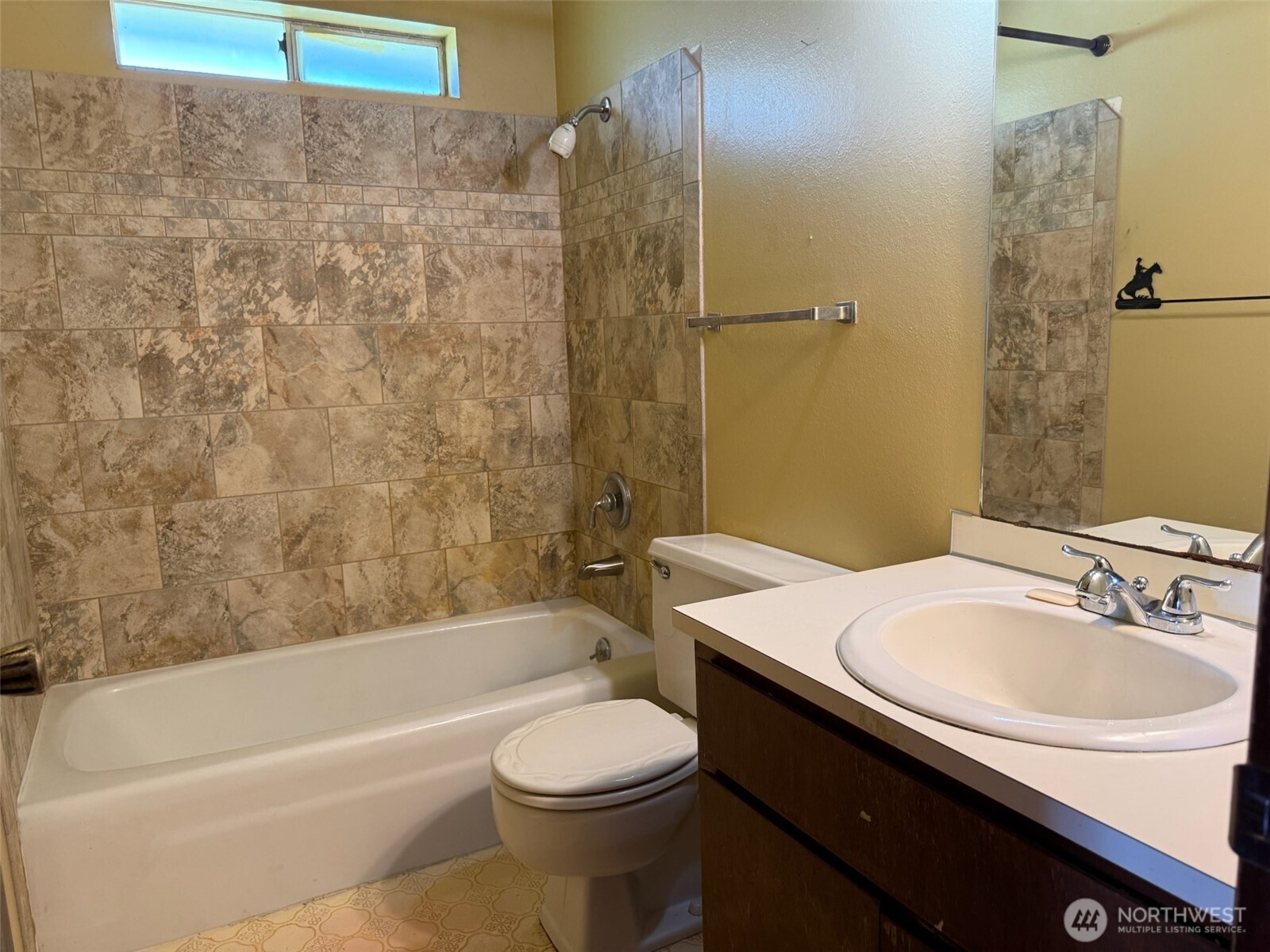 46 Cliff Robinson Lane Sequim, WA 98382 - Photo 15 of 39