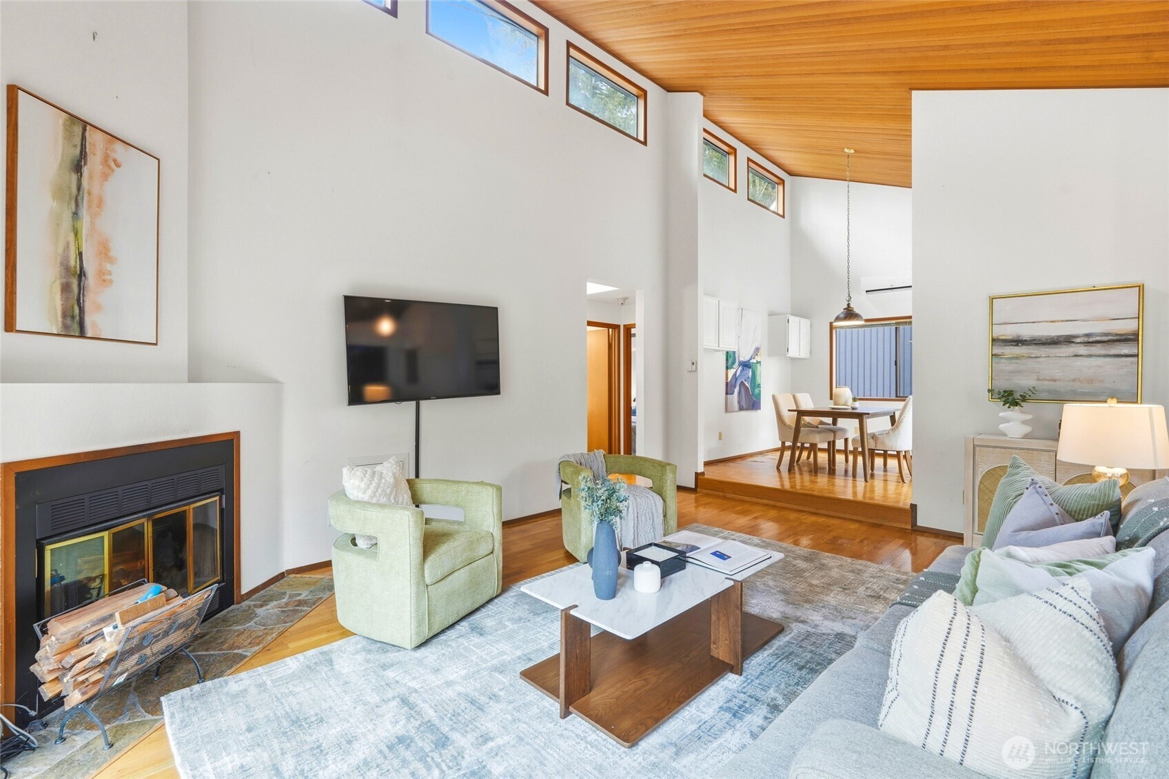 2545 Northeast 95th Street Seattle, WA 98115 - Photo 13 of 40