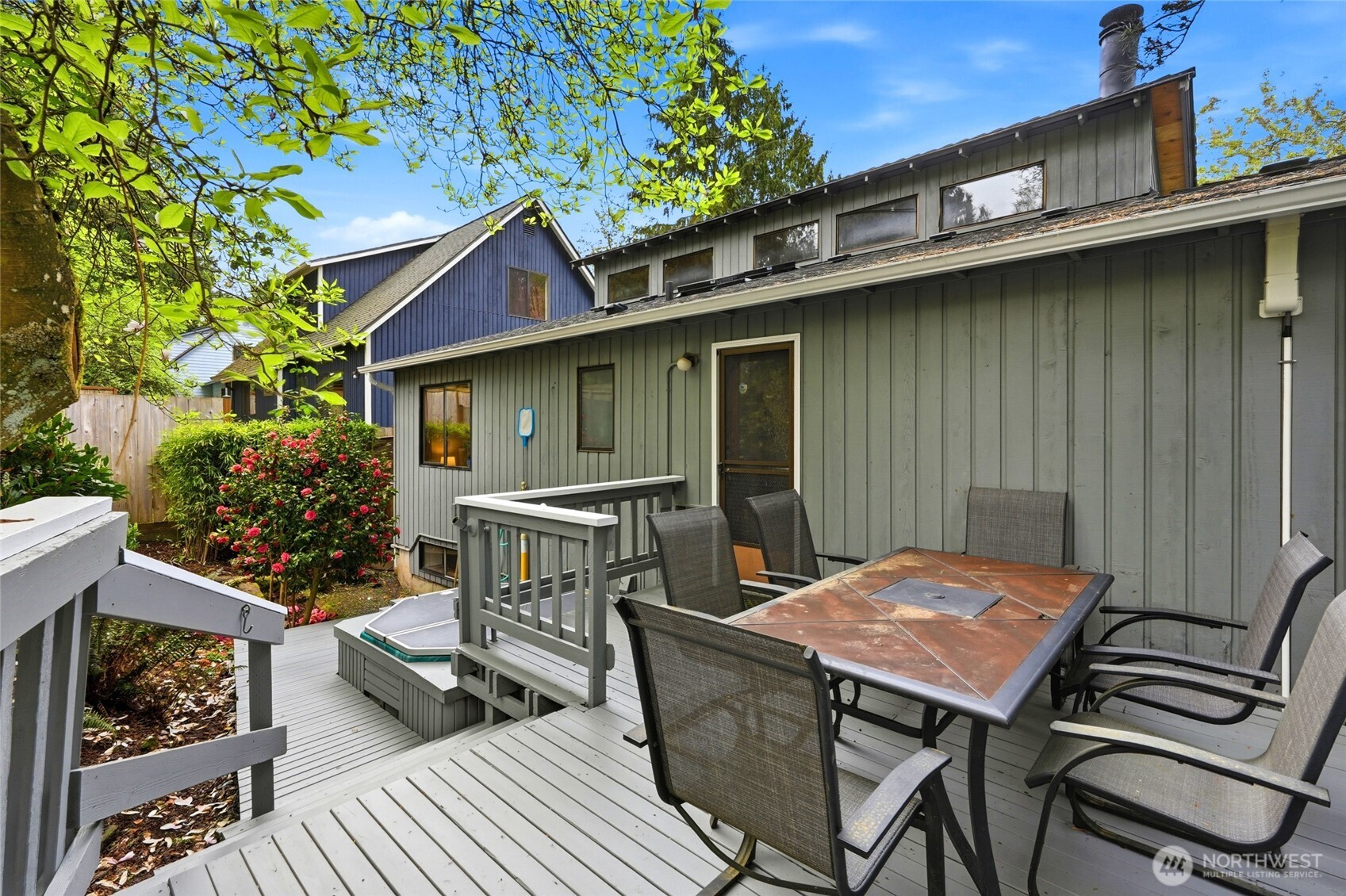 2545 Northeast 95th Street Seattle, WA 98115 - Photo 21 of 40