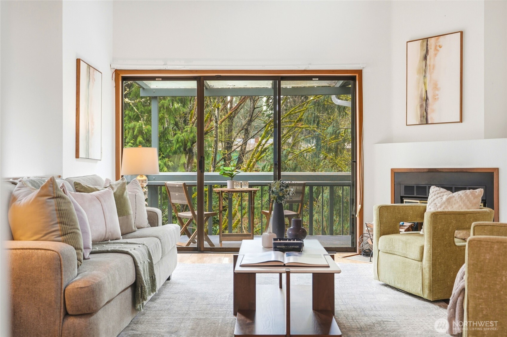 2545 Northeast 95th Street Seattle, WA 98115 - Photo 9 of 40