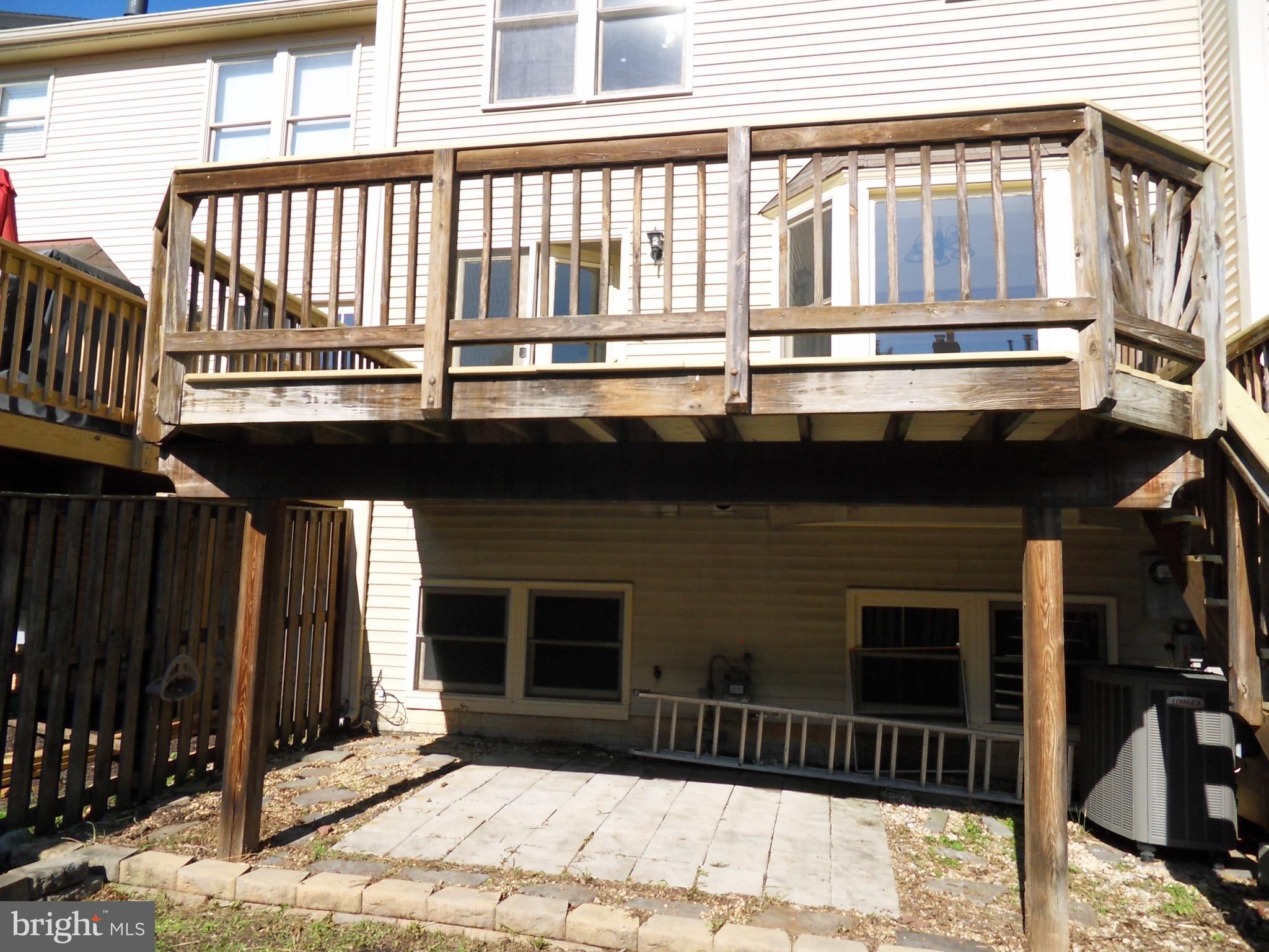43441 Postrail Square Ashburn, VA 20147 - Photo 21 of 24 a front view of a house with a balcony