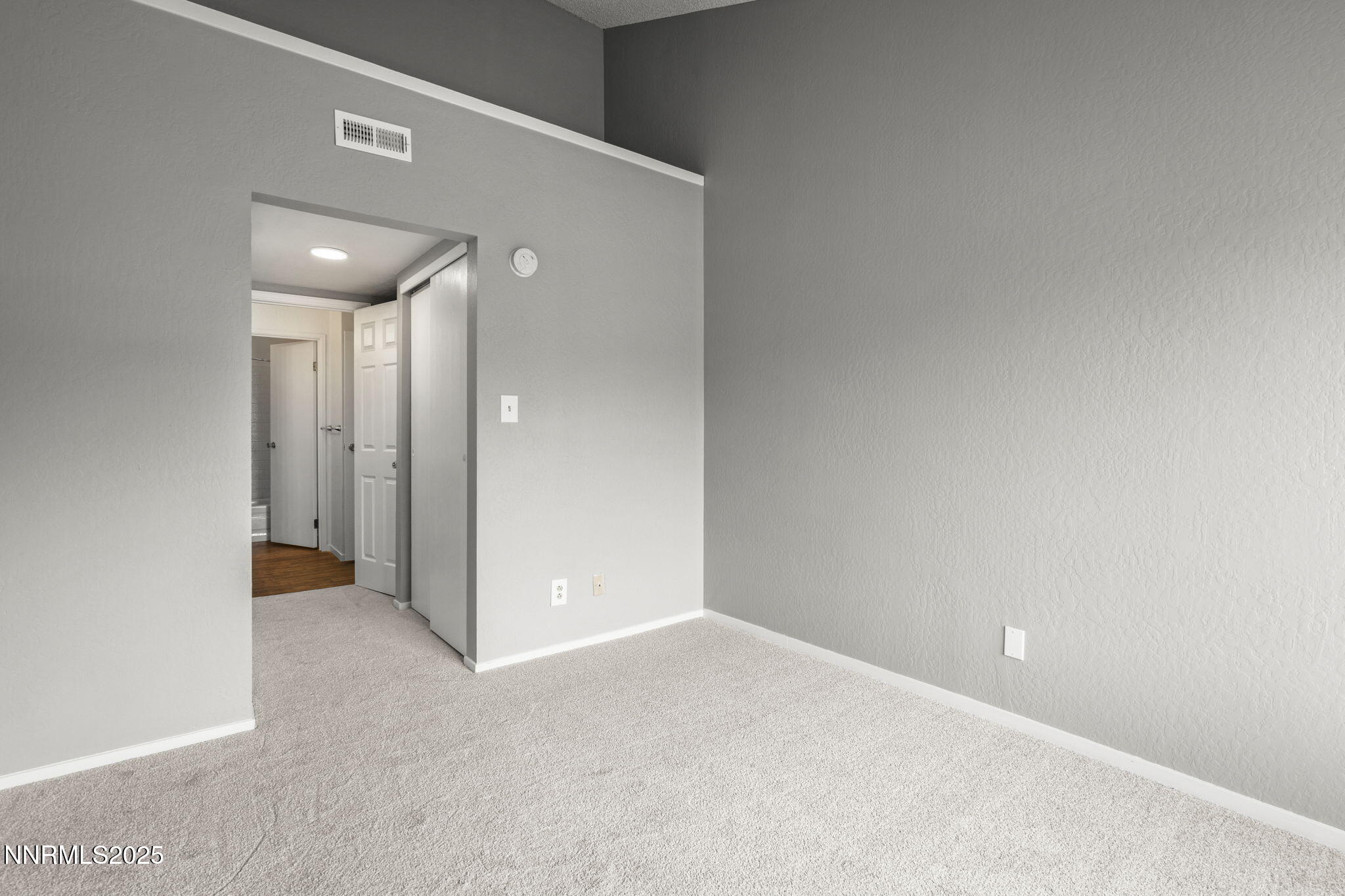 2845 Idlewild Drive, Unit 313 Reno, NV 89509 - Photo 9 of 27 a view of an empty room