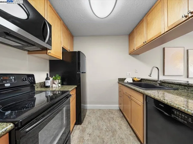 $350,000 | 1085 Murrieta Boulevard, Unit 318, Livermore, CA 94550