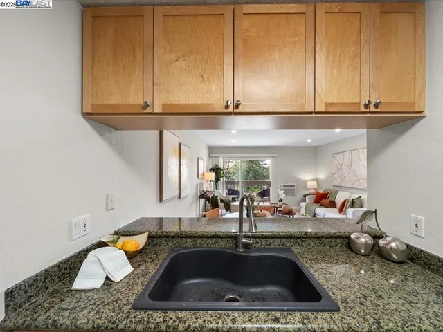 $350,000 | 1085 Murrieta Boulevard, Unit 318, Livermore, CA 94550