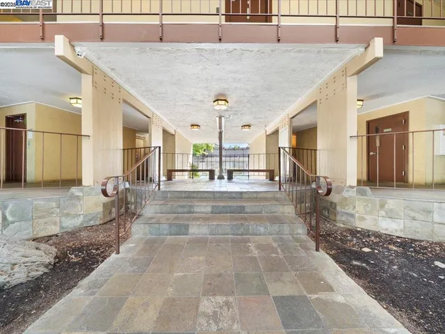 $350,000 | 1085 Murrieta Boulevard, Unit 318, Livermore, CA 94550