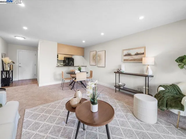 $350,000 | 1085 Murrieta Boulevard, Unit 318, Livermore, CA 94550