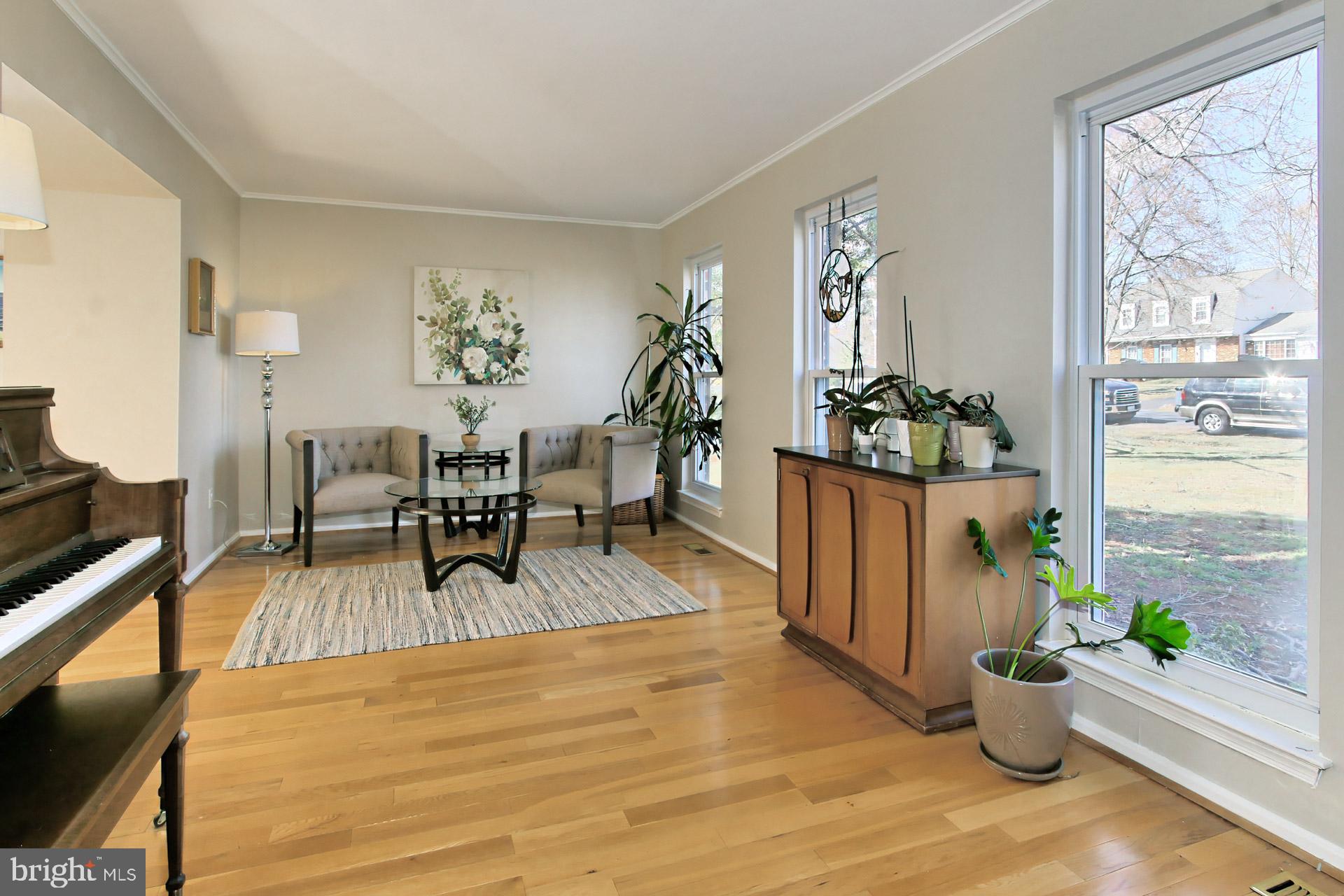 2313 Archdale Road Reston, VA 20191 - Photo 3 of 44 Spacious Living Room