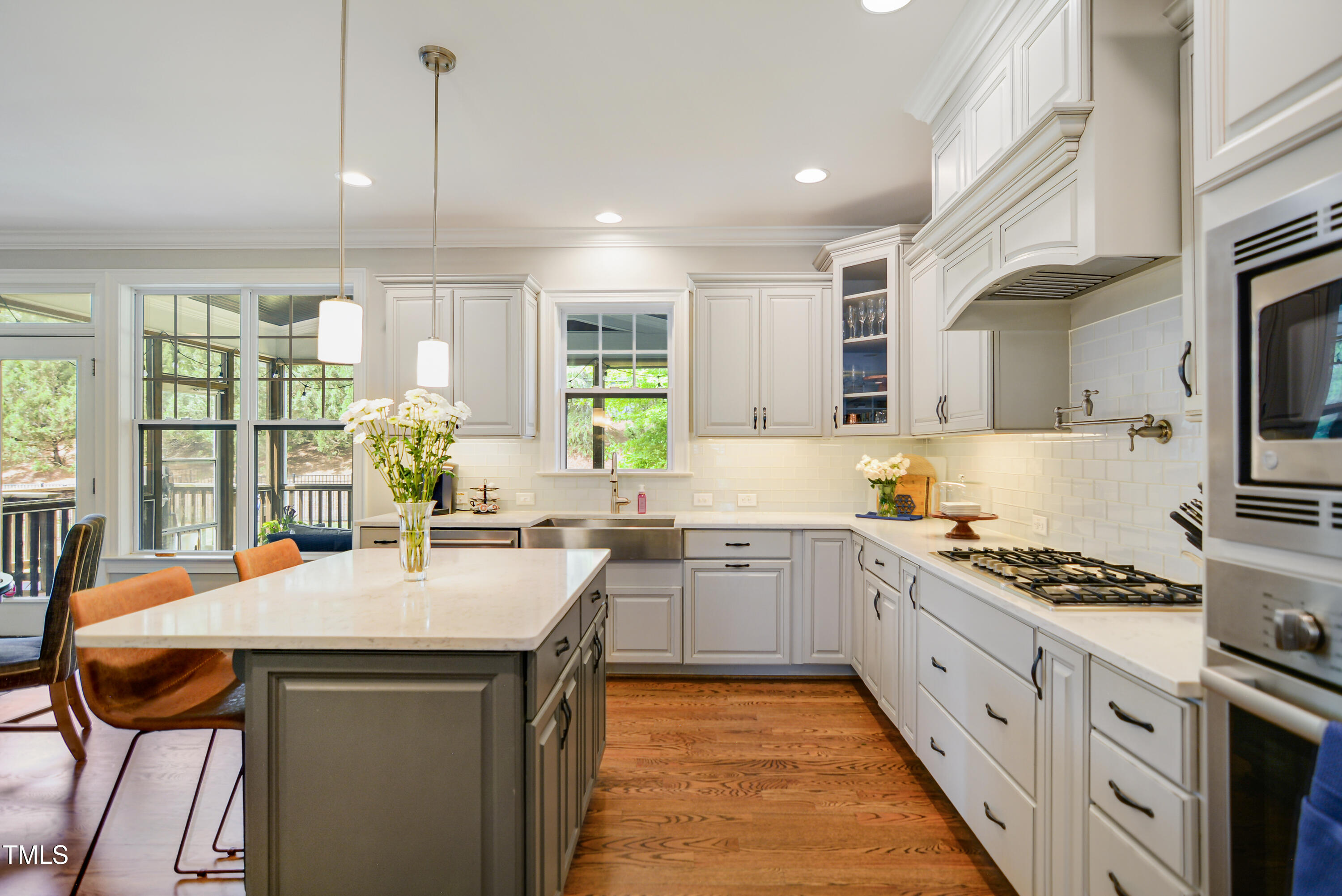 2601 Brookstone Rdg Loop Raleigh, NC 27613 - Photo 15 of 34 012