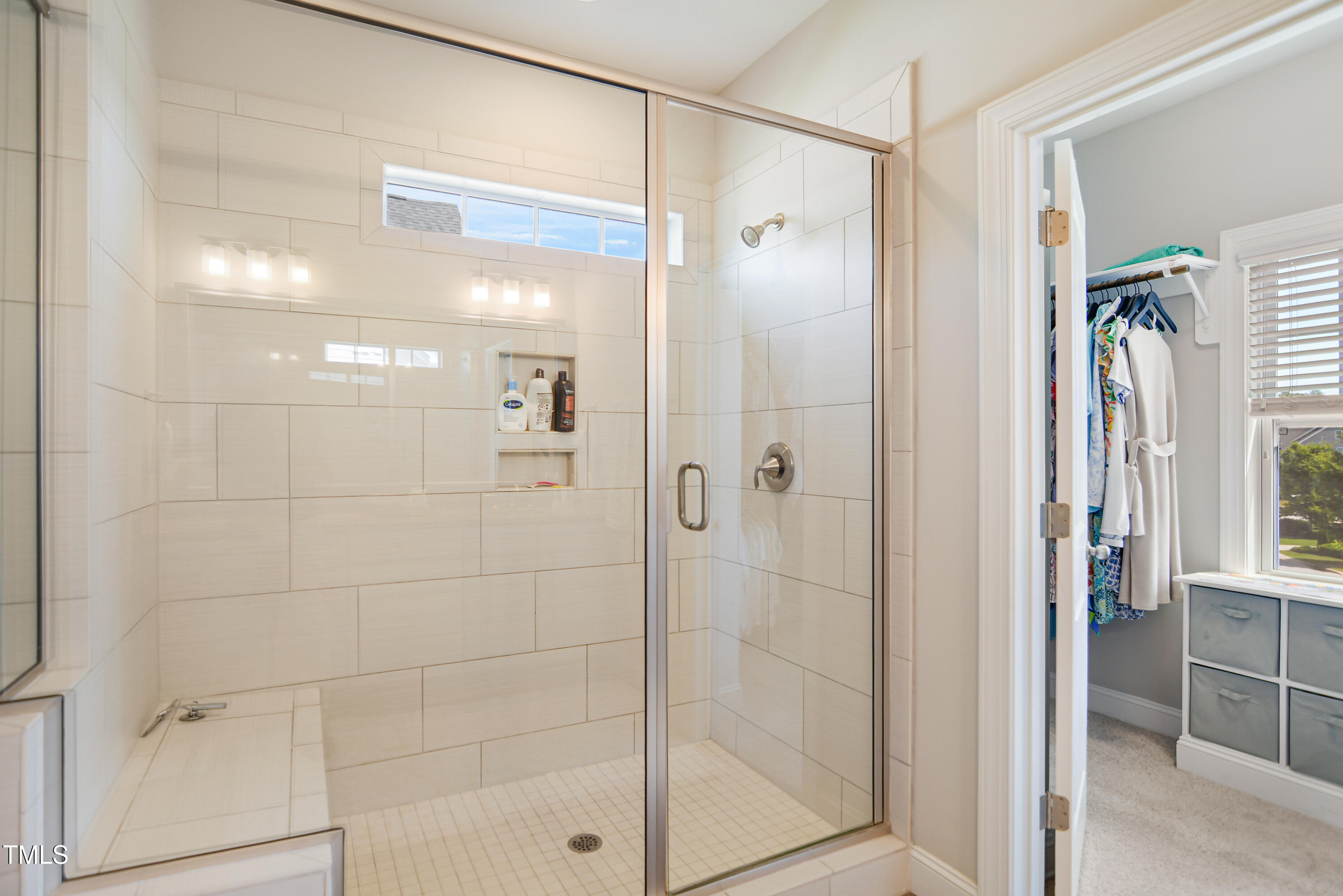 2601 Brookstone Rdg Loop Raleigh, NC 27613 - Photo 19 of 34 026