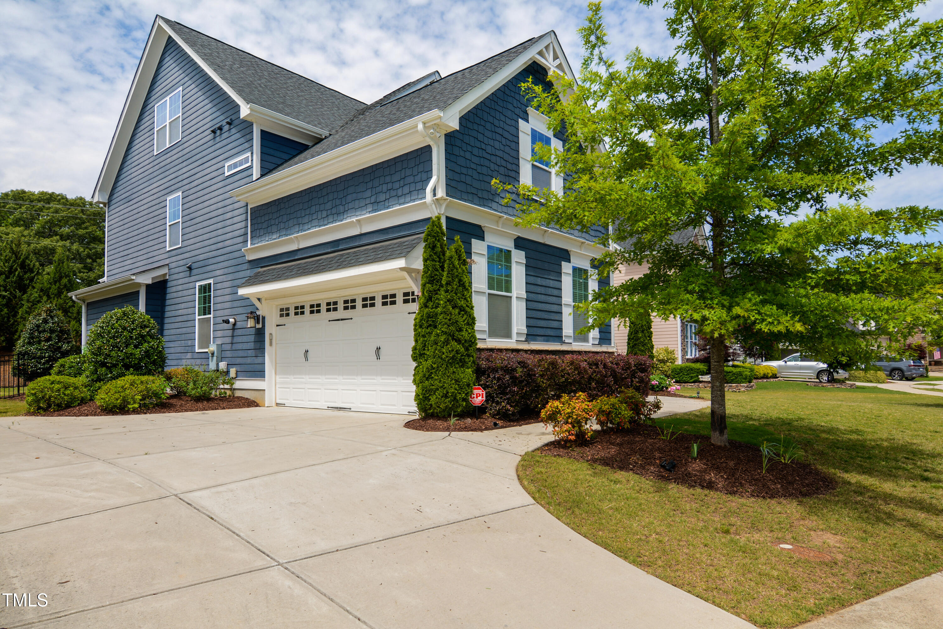 2601 Brookstone Rdg Loop Raleigh, NC 27613 - Photo 2 of 34 004