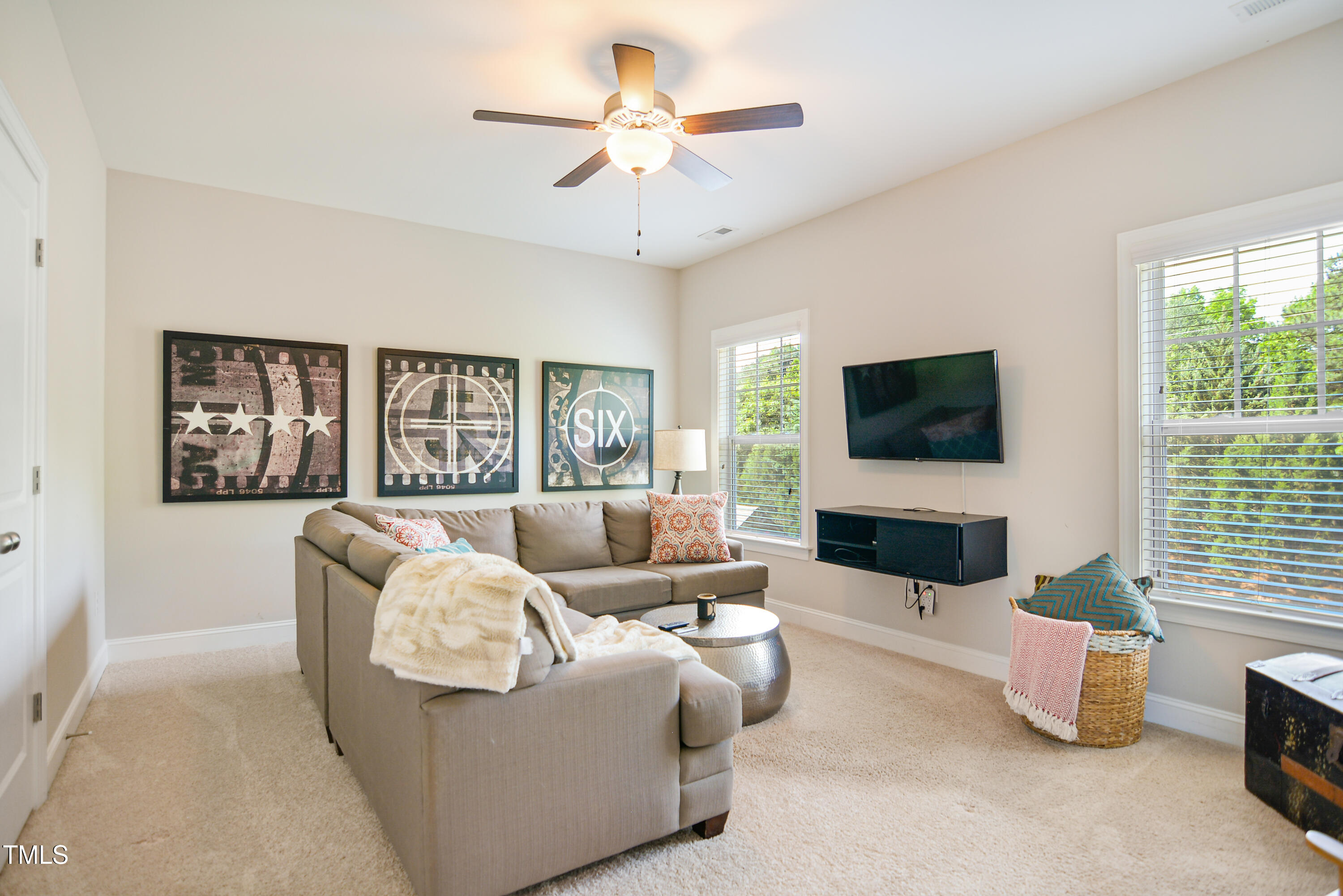 2601 Brookstone Rdg Loop Raleigh, NC 27613 - Photo 23 of 34 029