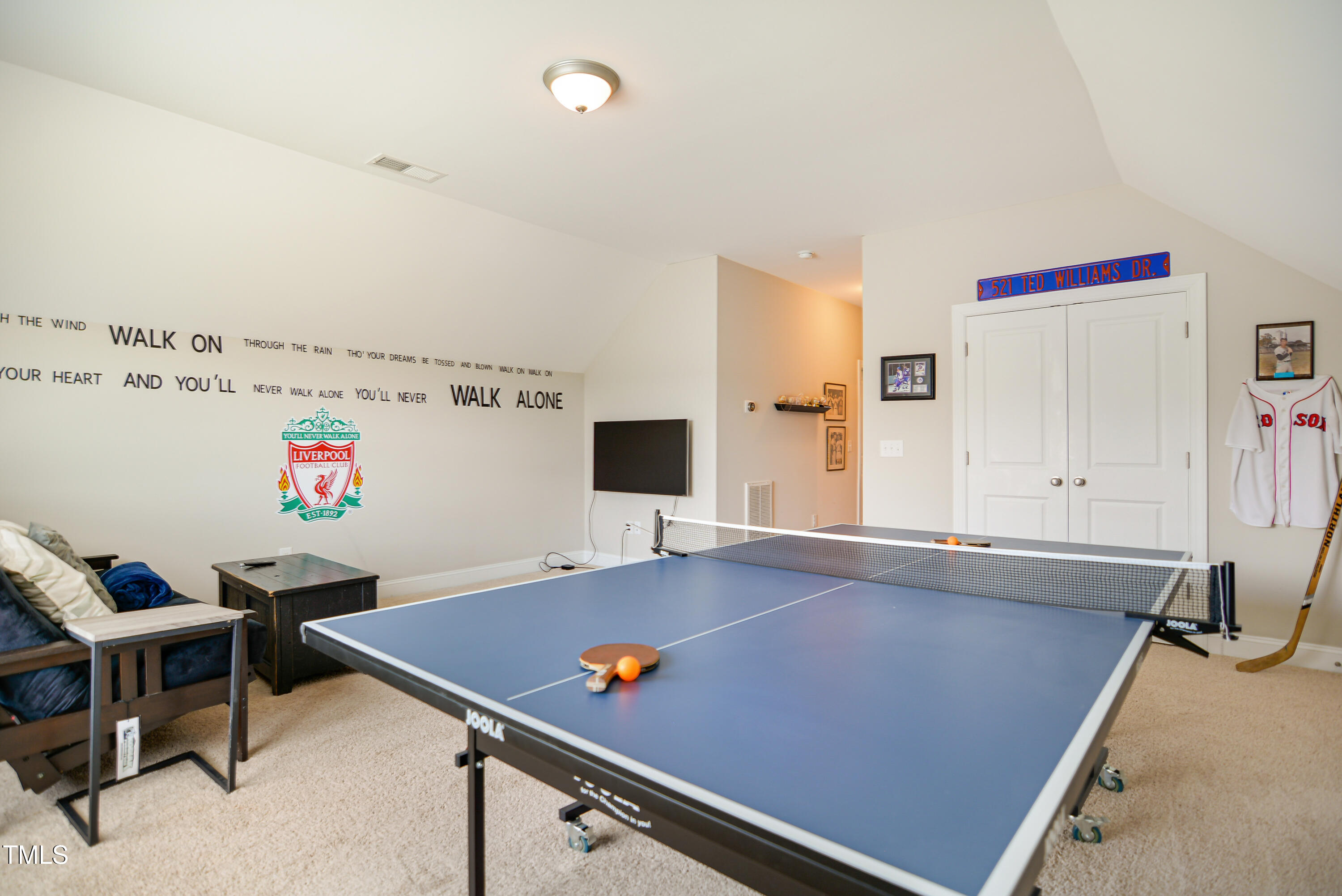 2601 Brookstone Rdg Loop Raleigh, NC 27613 - Photo 28 of 34 031