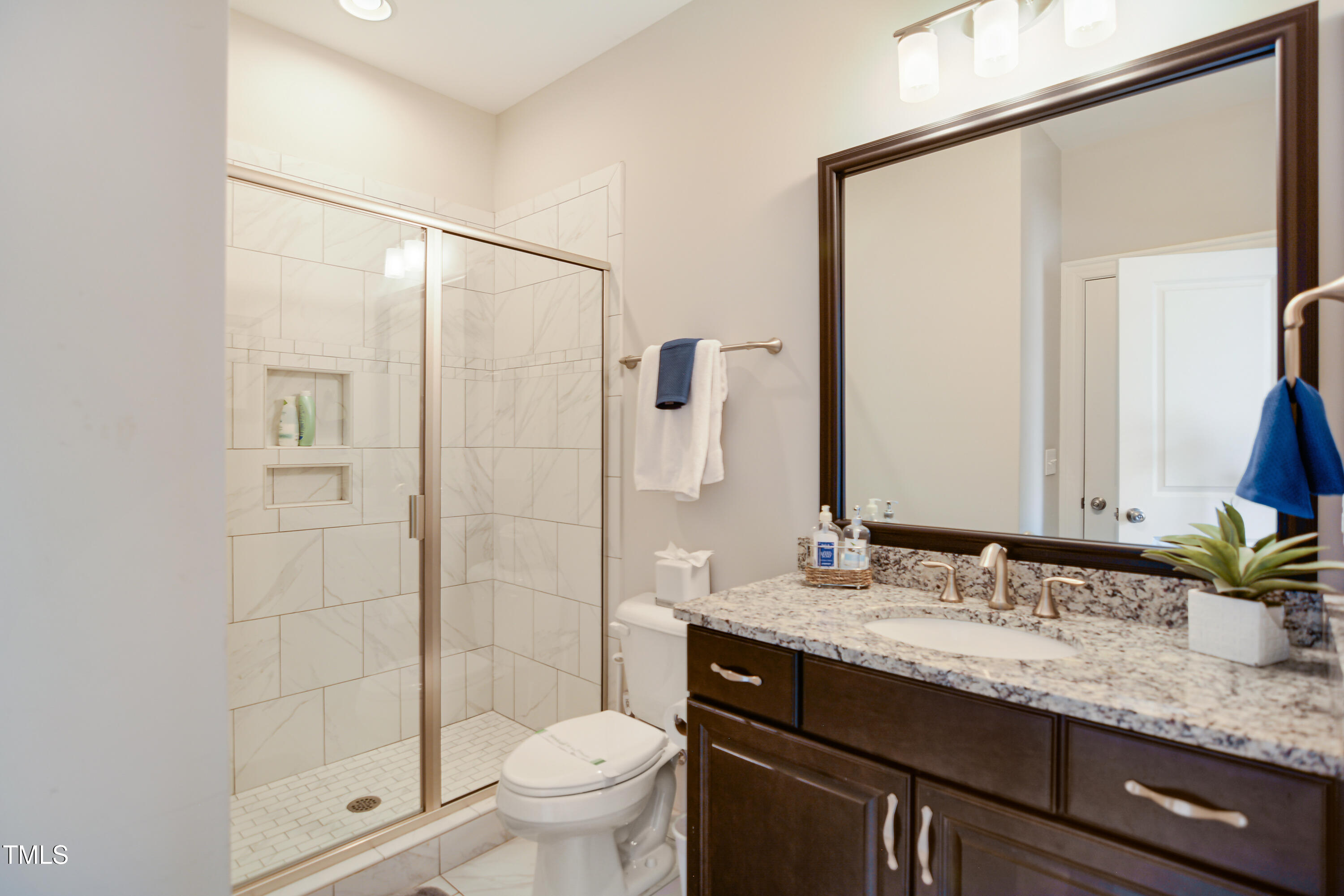 2601 Brookstone Rdg Loop Raleigh, NC 27613 - Photo 30 of 34 027