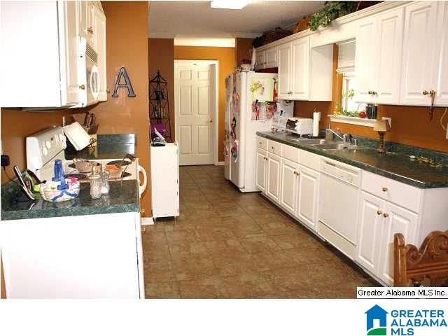 200 Warwick Lane Alabaster, AL 35007 - Photo 6 of 16