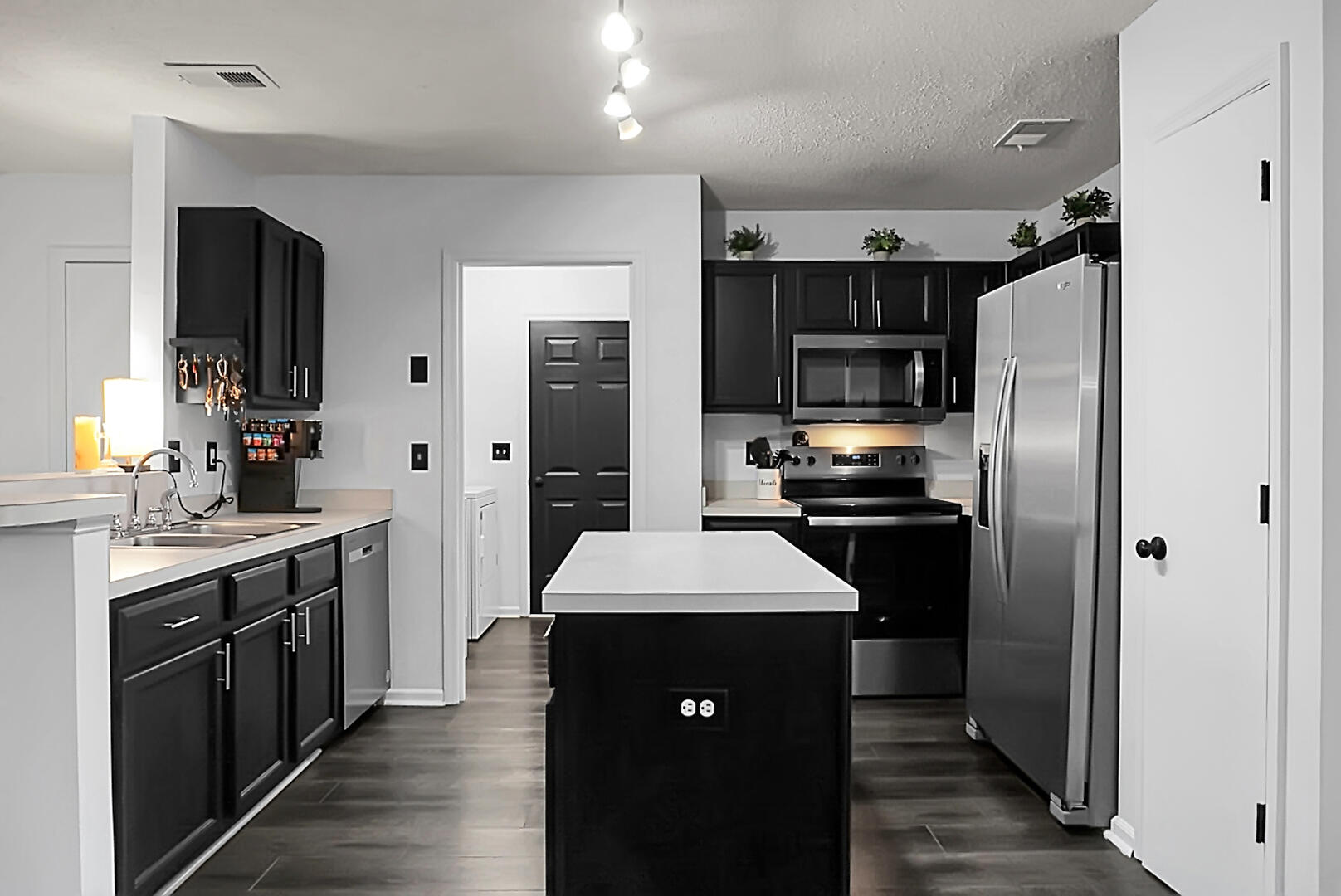 236 2 Pond Loop Ladson, SC 29456 - Photo 13 of 41 KITCHEN