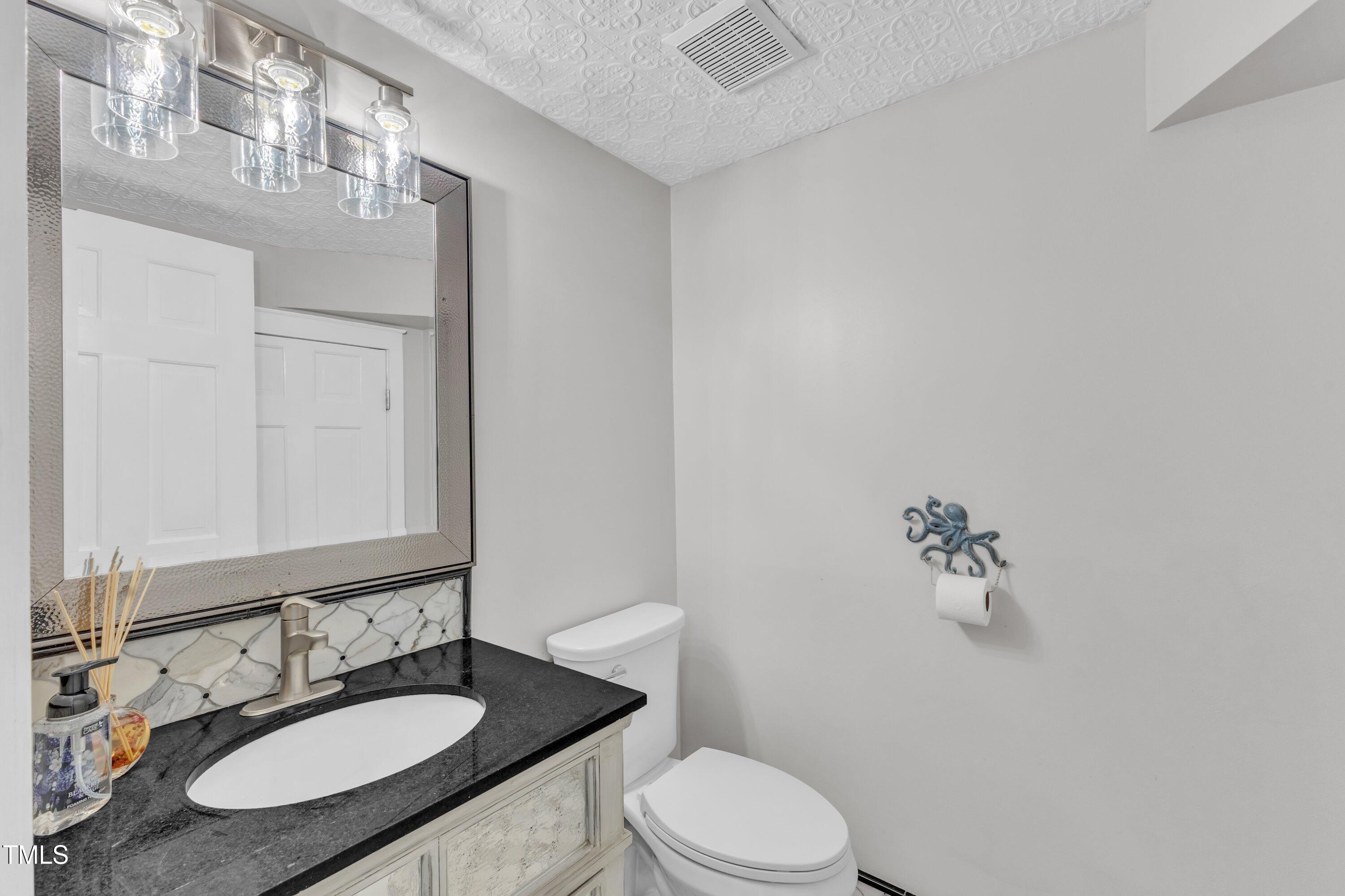 906 Albany Court Raleigh, NC 27615 - Photo 11 of 42 14-906 Albany-14