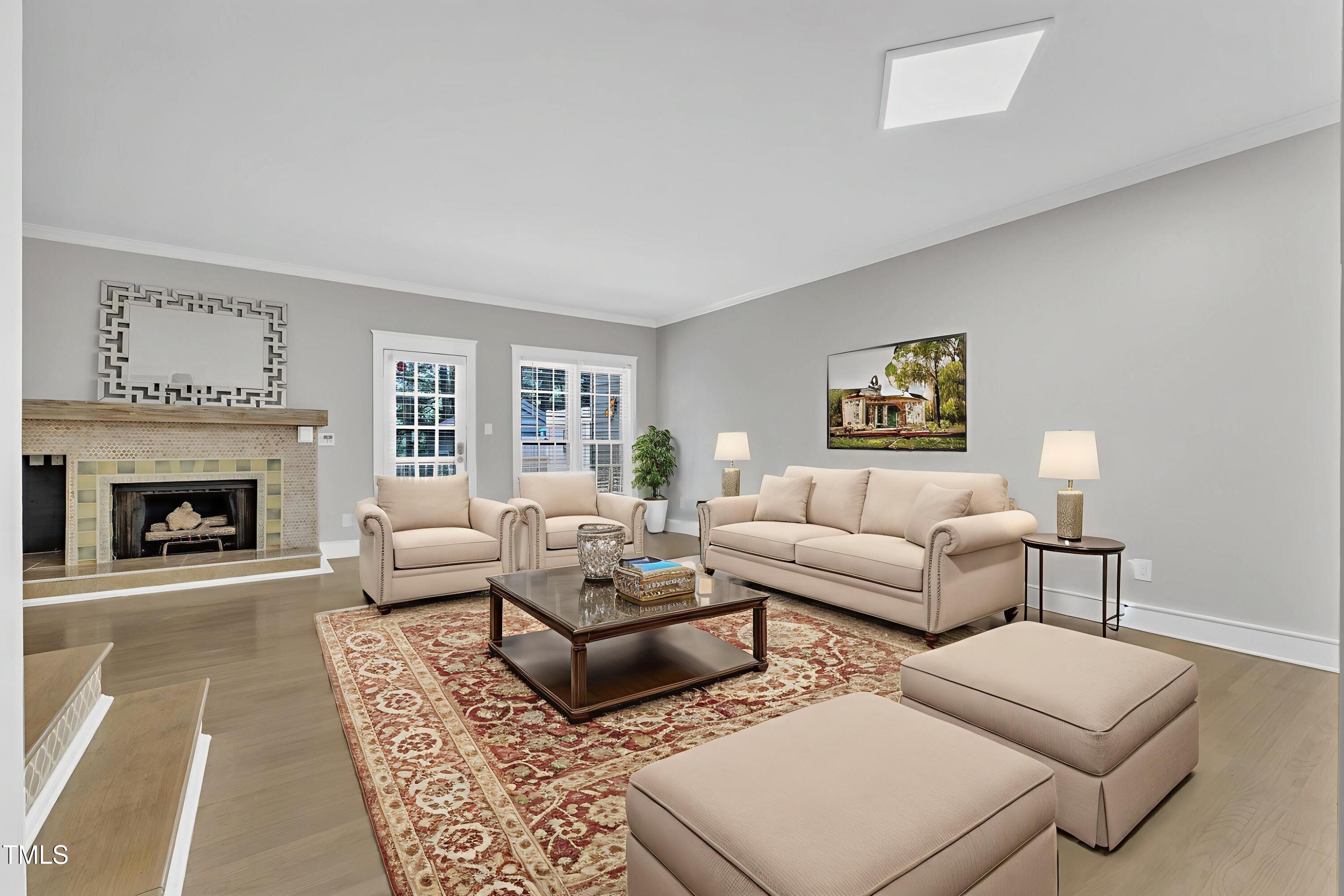 906 Albany Court Raleigh, NC 27615 - Photo 4 of 42 15-906-Albany-15 - Living Room - Standar