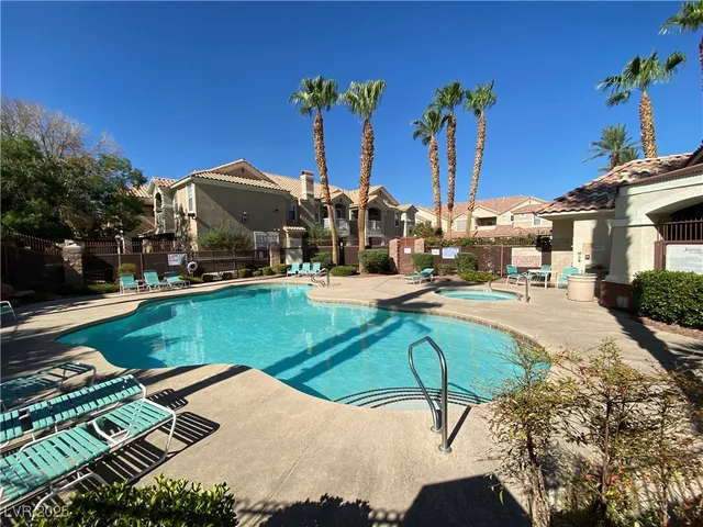$325,000 | 5855 Valley Drive, Unit 1047, North Las Vegas, NV 89031