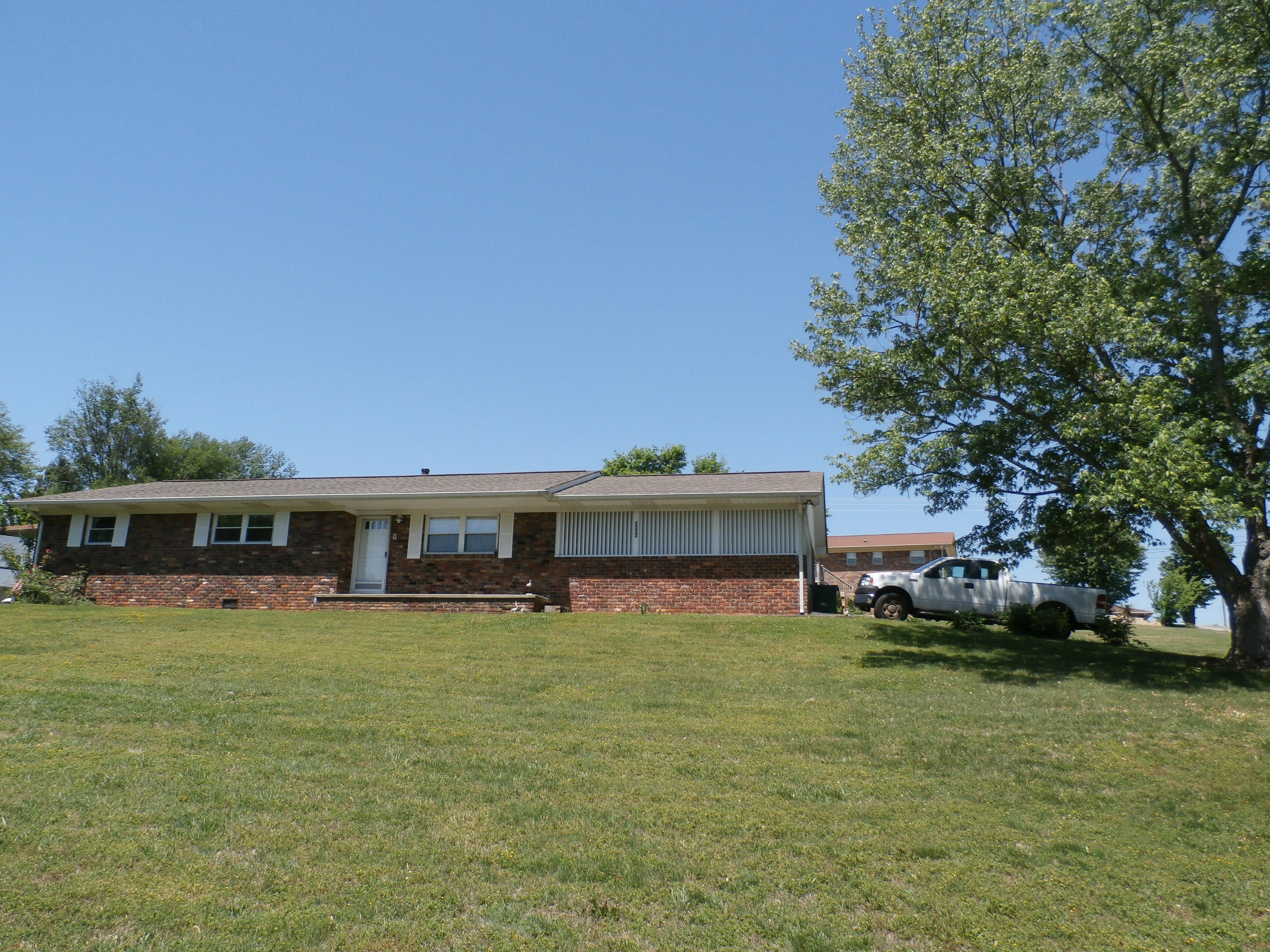 3001 Rambling Road Maryville, TN 37801 - Photo 2 of 22 P5040178