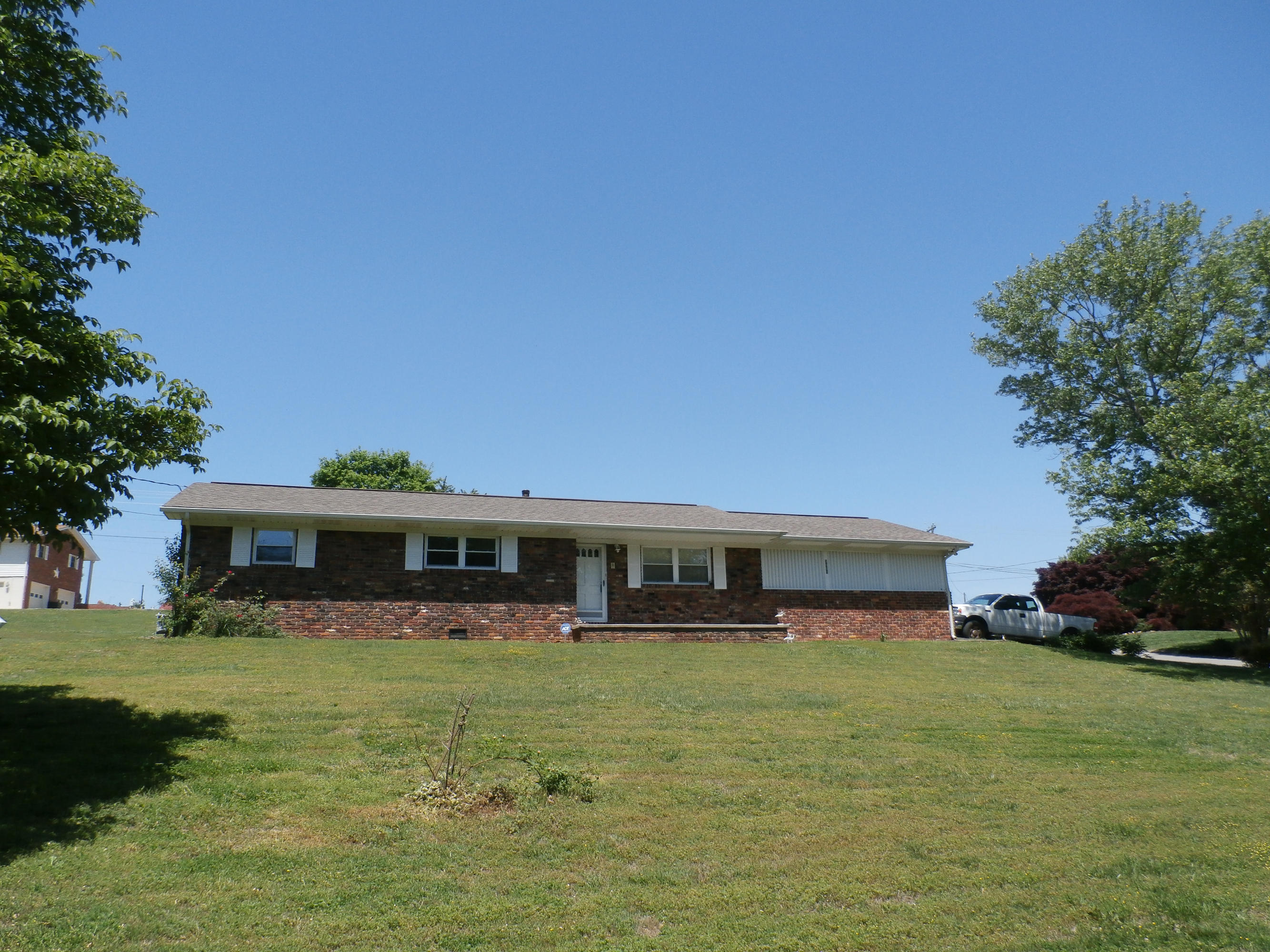 3001 Rambling Road Maryville, TN 37801 - Photo 3 of 22 P5040177