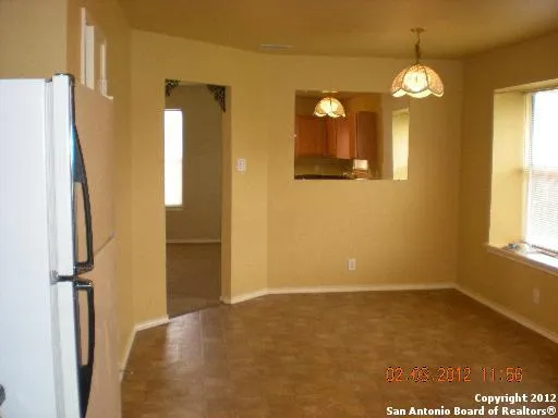 $1,600 | 9906 Autumn Hollow, Converse, TX 78109