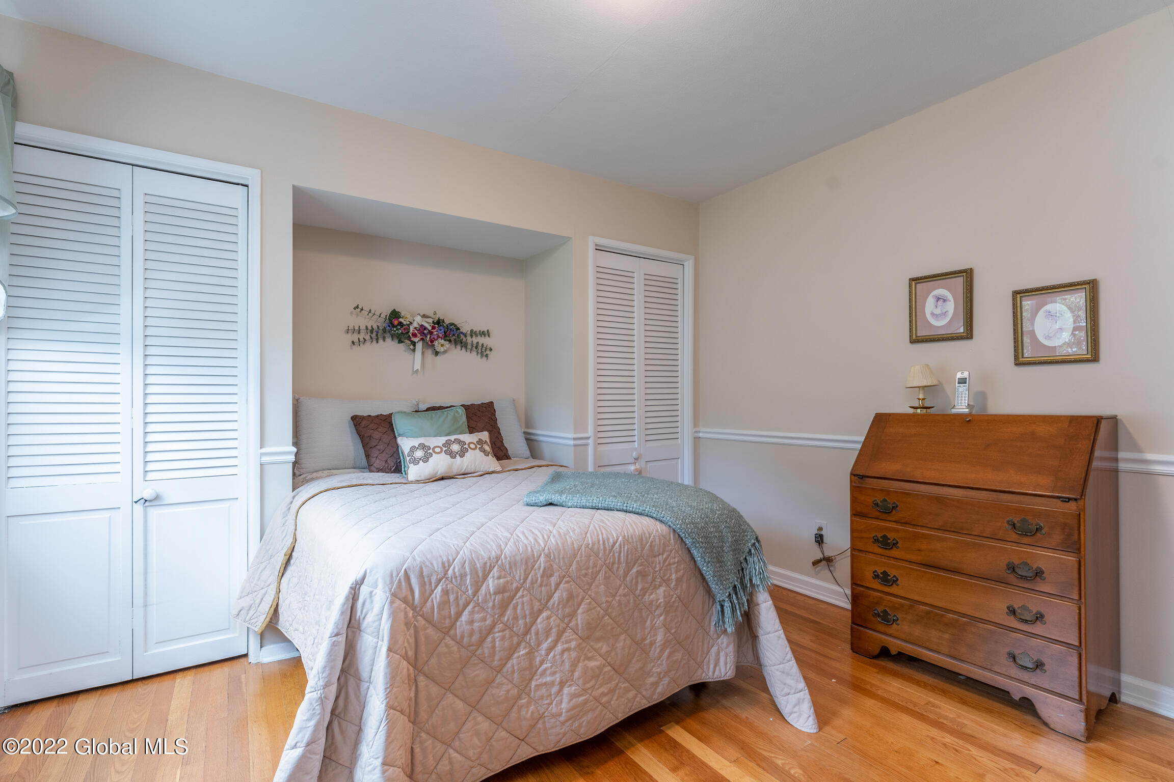 324 Sullivan Road Schenectady, NY 12304 - Photo 12 of 32 11