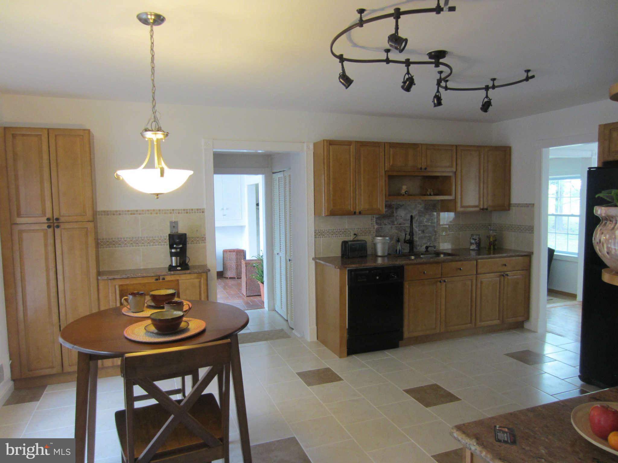 2013 Queensguard Road Silver Spring, MD 20906 - Photo 22 of 28 Kitchen