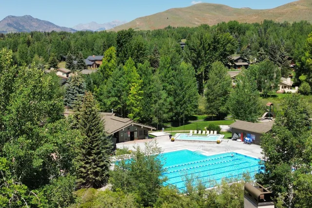 $1,650 | 109 Village Way, Unit 3, Sun Valley, ID 83353