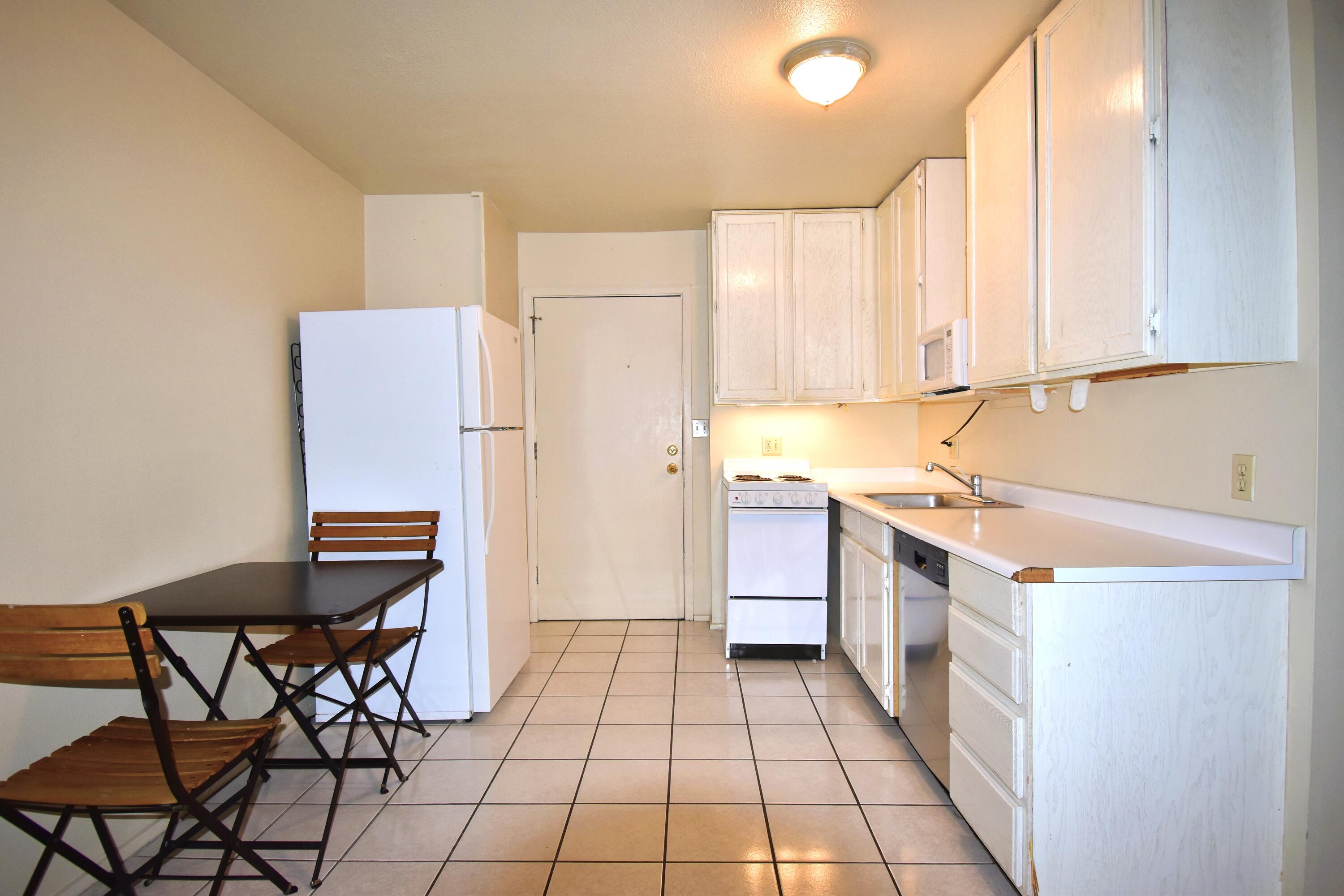 109 Village Way, Unit 3 Sun Valley, ID 83353 - Photo 6 of 14 Kitchen