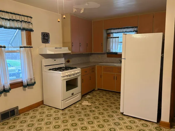 $199,900 | 1039 2nd Avenue, Jasper, IN 47546