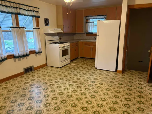 $199,900 | 1039 2nd Avenue, Jasper, IN 47546