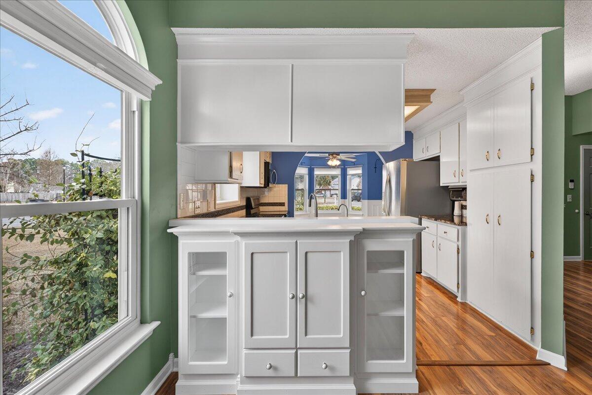 201 Ash Court Summerville, SC 29486 - Photo 11 of 54 12-Maddie Breggia - DSC04028